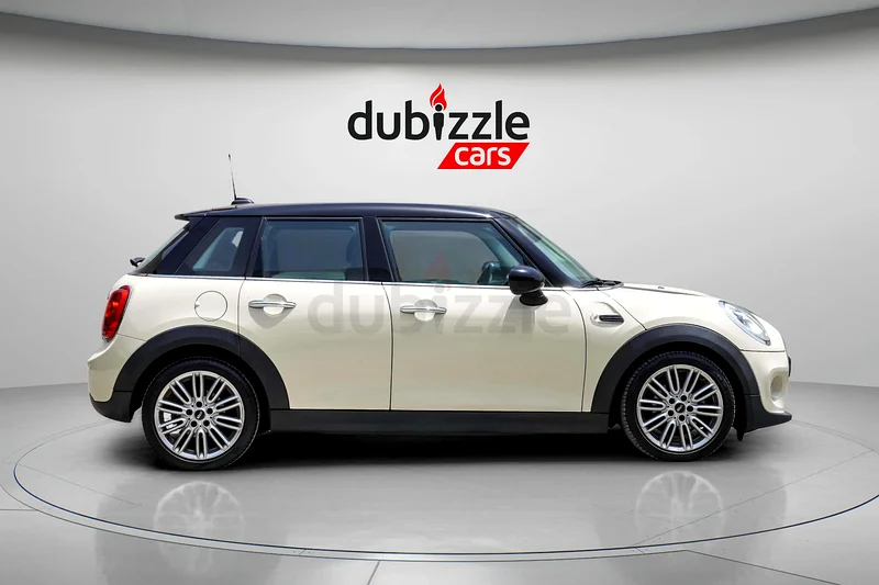 AED 737/month | 2018 MINI Cooper Cooper | GCC Specs | Ref#35358363398524176771113