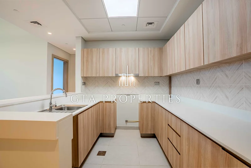 Largest Layout | Burj Khalifa view | High floor64043126226433112