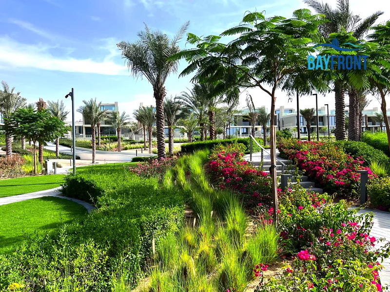 Vacant | Single Row | Park Facing | Exclusive64043230047362112