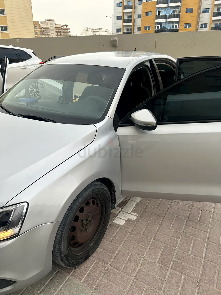 Volkswagen Jetta 2012 – Reliable, Fuel Efficient, Well Maintained فولكس فاجن جيتا 2012 – اعتمادية وا63398575476867114