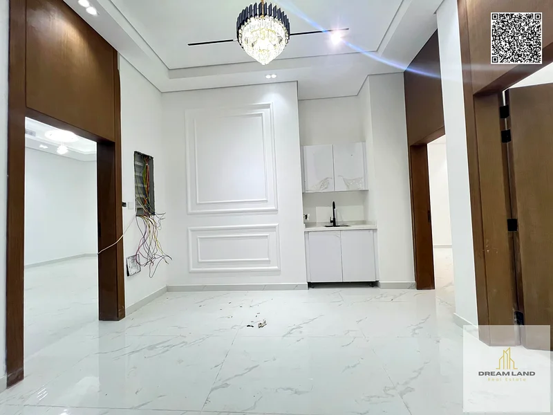 A villa at a price including registration and ownership fees on the main street, ready for occupancy in the most upscale areas of Ajman, freehold for63910312893699112