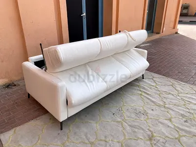 Almost brand new Natuzzi edition Bed perfect like Brand new