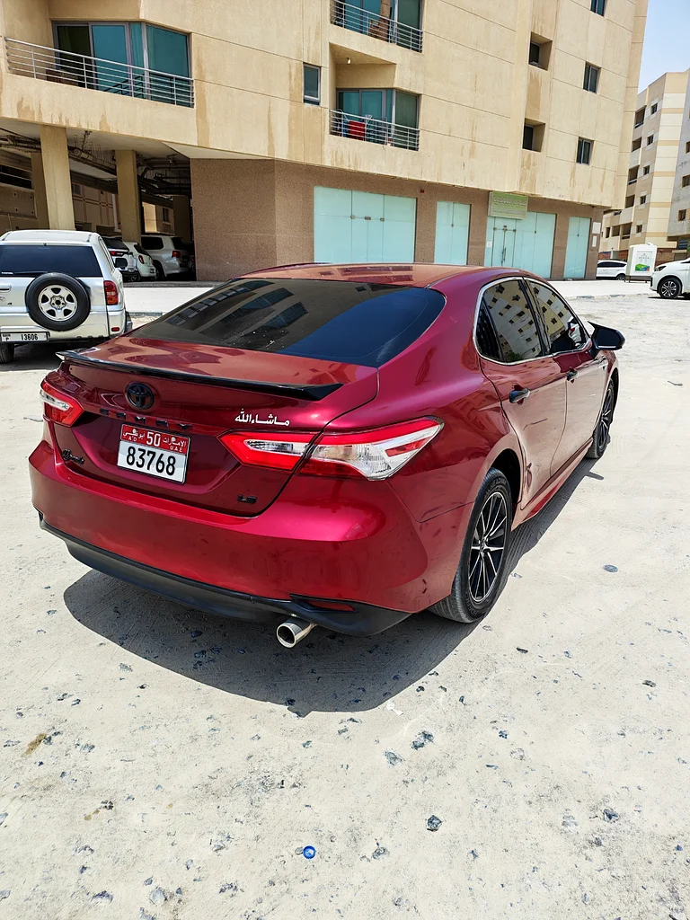 Toyota Camry LE 201863401307507330112