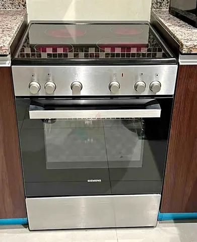 Siemens 60cm Electric Cooker – Compact  Efficient