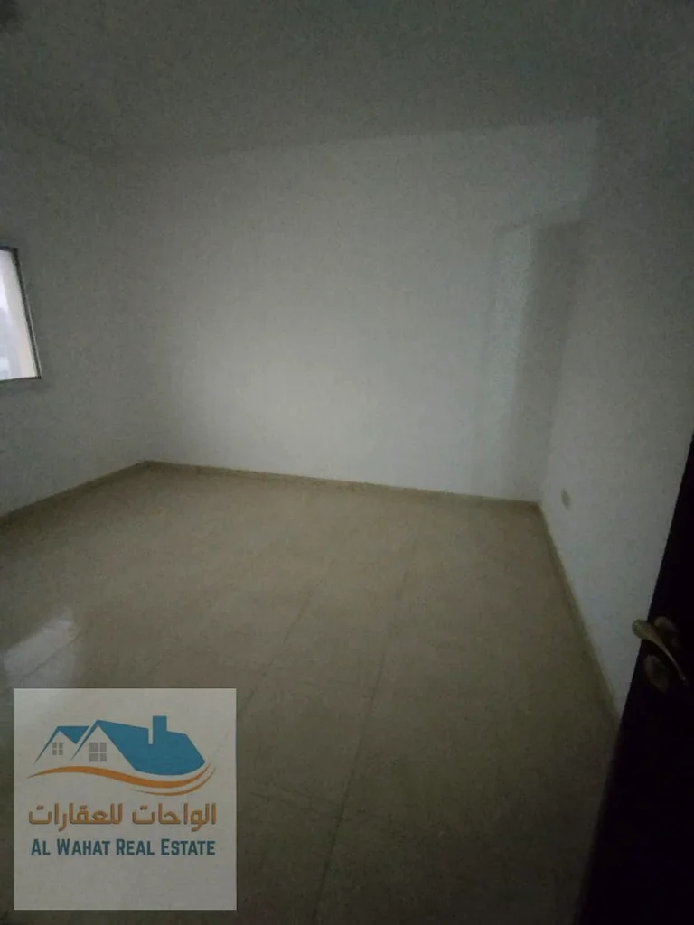 غرفتان وصالون للإيجار سنويًا - عجمان الجرف 263716124061315114