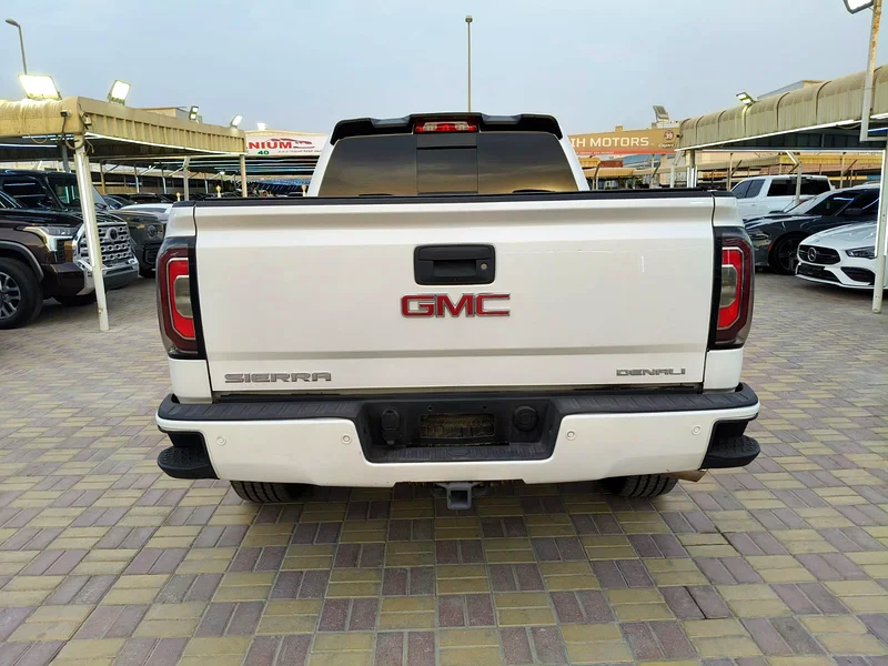 GMC SIERRA 2018 DENALI 4WD63398504311682113