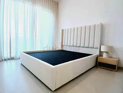 Modern Minimalist Bed Set with Stylish Headboard