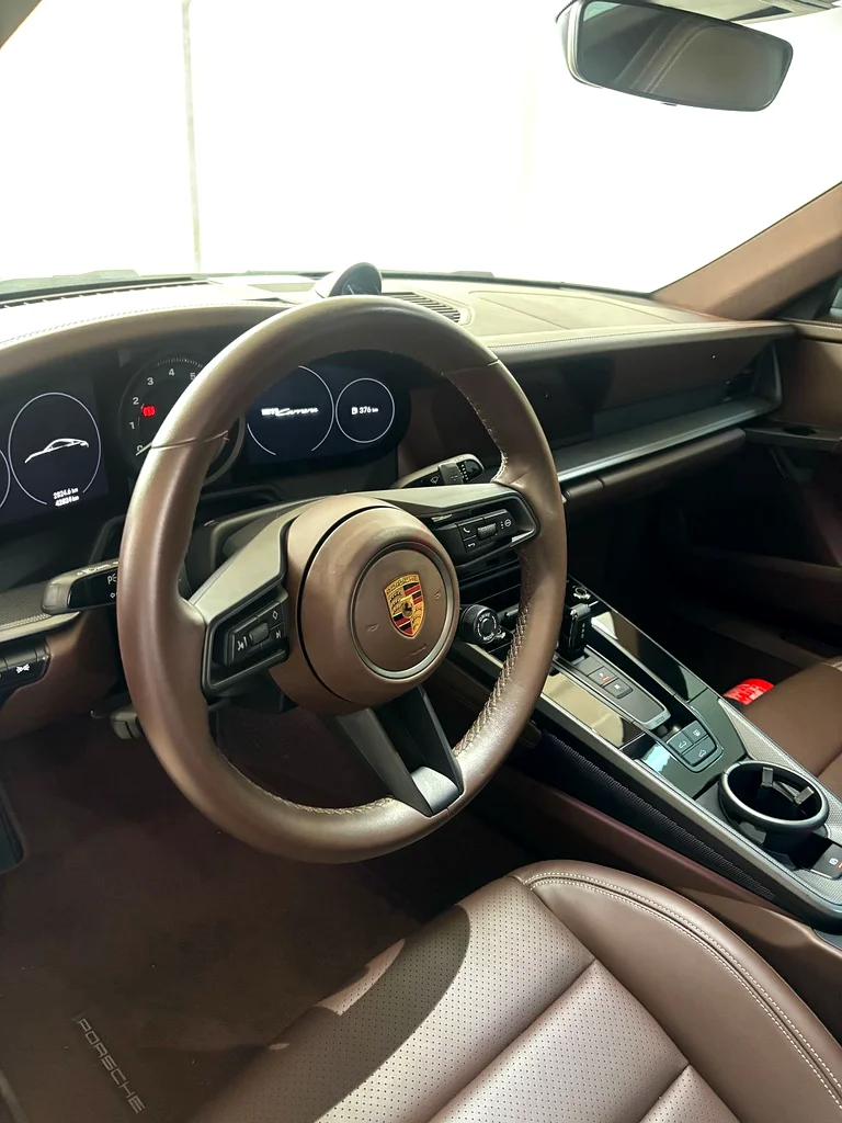 Porsche 911 Carrera 2024 | Aventurine Green Metallic | 5-Year Extended Warranty Service.63398650556034113