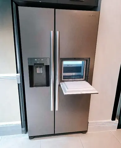Daewoo Modern Side-by-Side Fridge - water dispenser with ice maker and mini bar