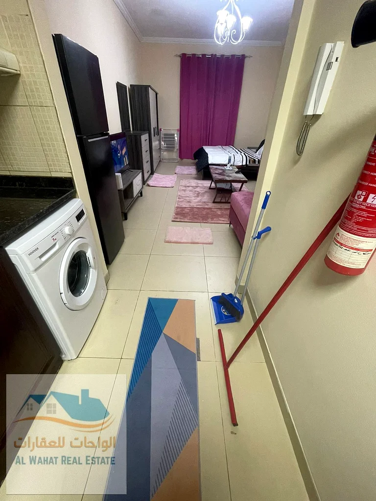 🏢 **شقة مفروشة للايجار – أبراج الياسمين، عجمان** 📍 **الموقع:** بجانب سيتي سنتر عجمان، موقع استراتيجي قريب من المجمعات التجارية والمطاعم63714729699202113