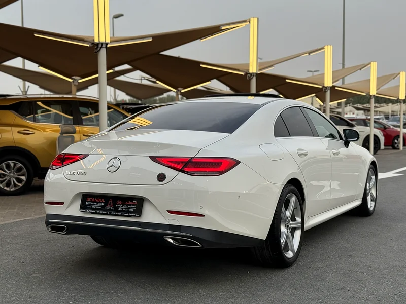 CLS300 Clean Title.. Only 6,000 kilometers on the odometer63399928588802111