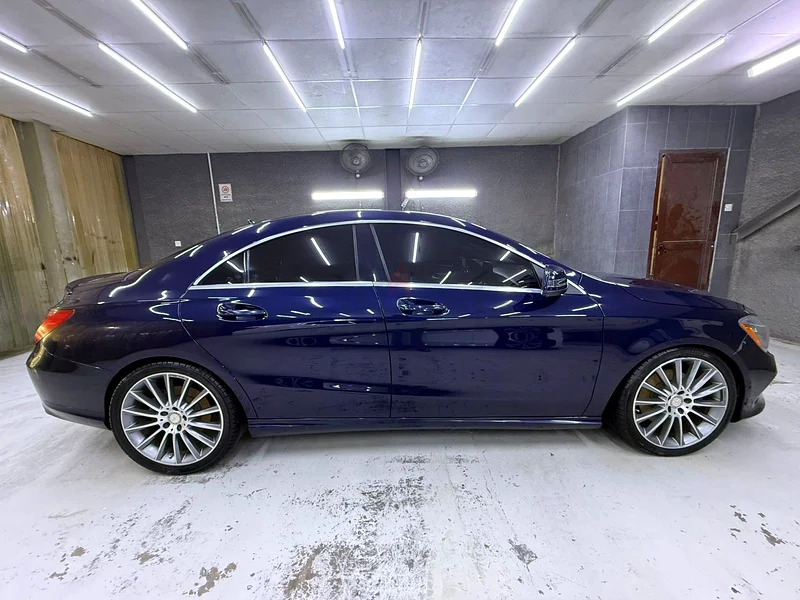 Mercedes Benz CLA 250 panoramic sunroof63402416968194111