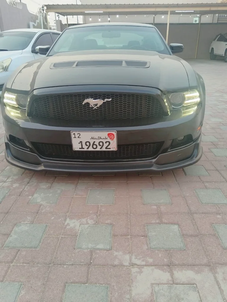 Ford Mustang 2010 V8 – American Specifications, Good Condition63406542409090111