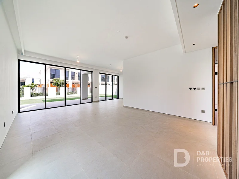 Corner Unit | Garden Suite | Park Backing63736431403394113