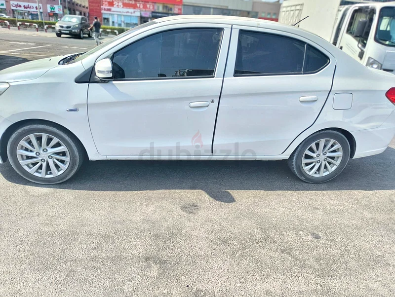 Mitsubishi Attrage model 202063398591950979114