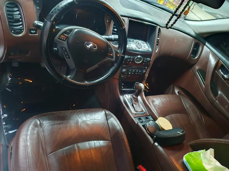 اشترِ واركب سيارة عائلية إنفيني EX35 2008 بمواصفات كاملة للبيع63398548654977114