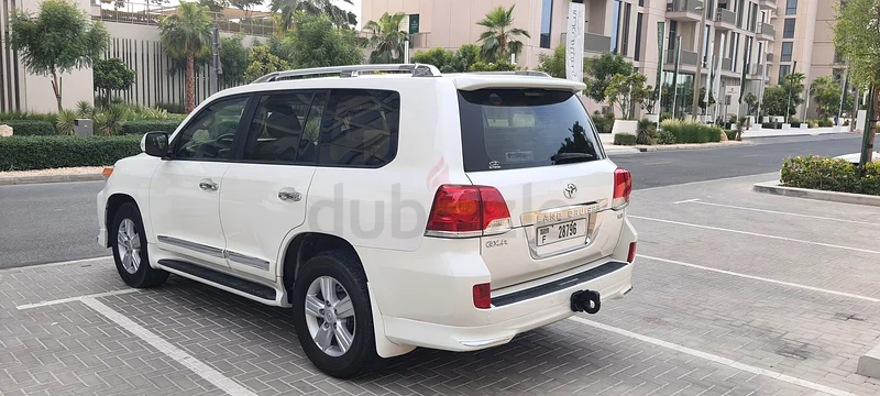 Land Cruiser GXR V8 4.6L Full Option Model 2014 GCC Very Well Maintained In Excellent Condition63484694086913113