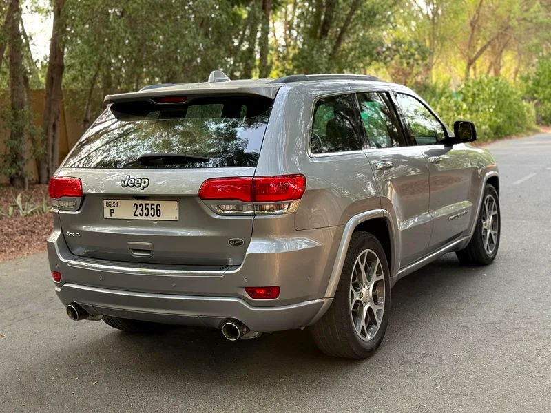 JEEP GRAND CHEROKEE OVERLAND V8 5.7 GCC SINGLE OWNER FULL SERVICE HISTORY AVAILABLE ORGINAL PAINT63398469310211113
