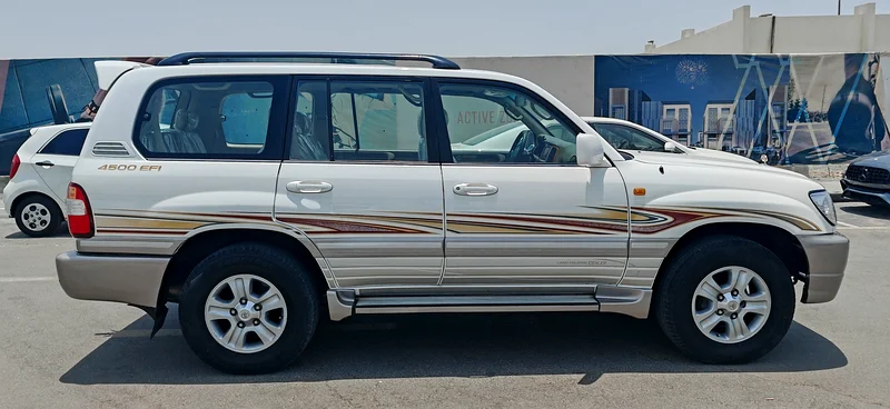 Toyota Land cruiser Model 200363399947679233114