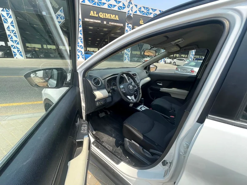 TOYOTA RUSH GCC  7 PASSENGERS63401321140098114
