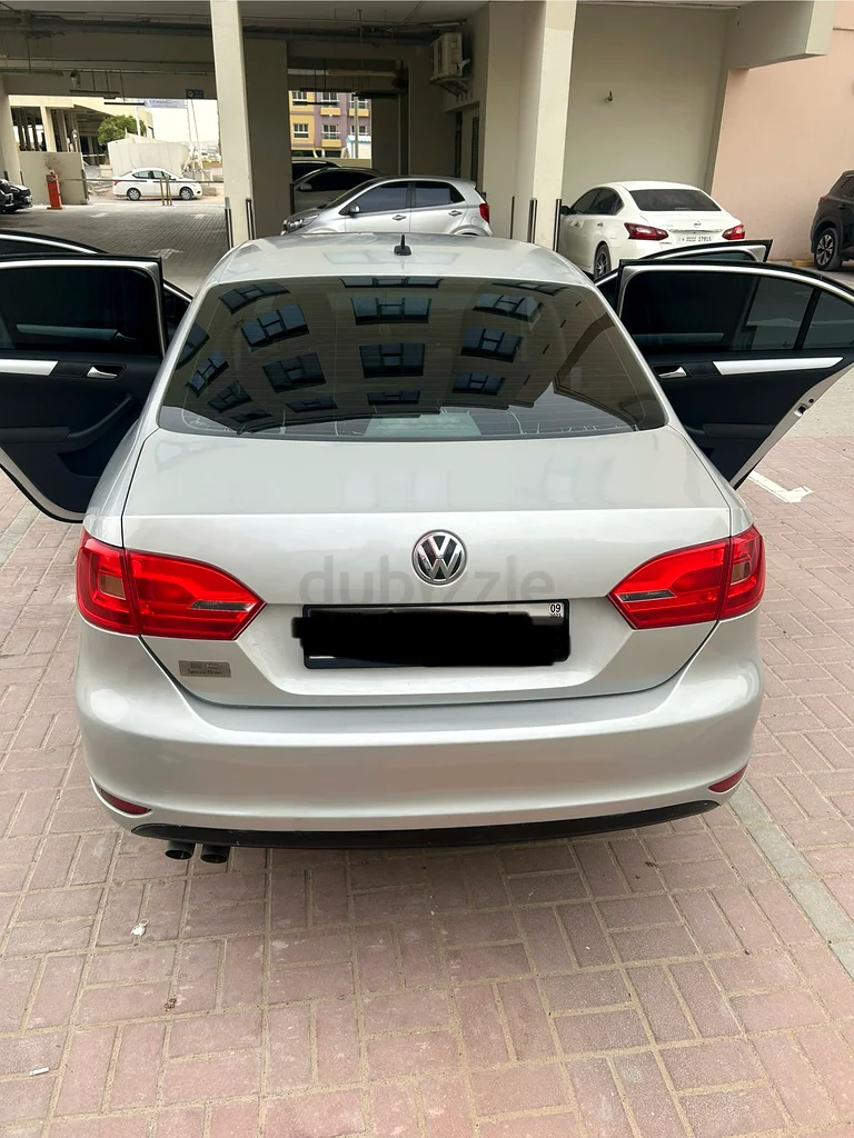 Volkswagen Jetta 2012 – Reliable, Fuel Efficient, Well Maintained فولكس فاجن جيتا 2012 – اعتمادية وا63398575476867111