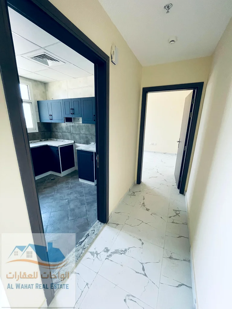 للإيجار، غرفة وصالة مع حمامين وشرفة، الجرف 363714534608514113