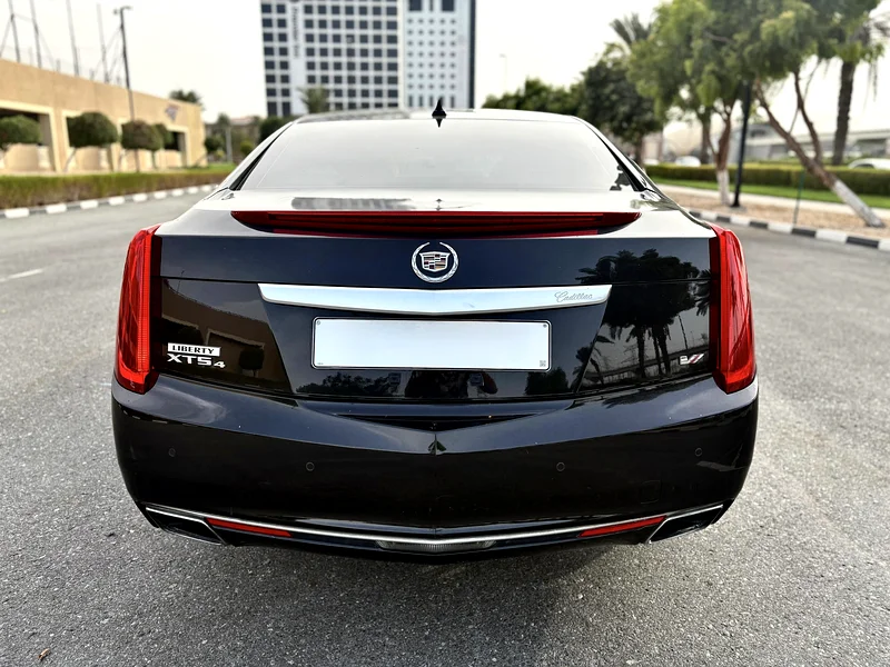 CADILLAC XTS / 2014 / GCC / 2 KEYS / ORIGINAL PAINT / AGENCY MAINTAINED / PERFECT CONDITION63407355723010113