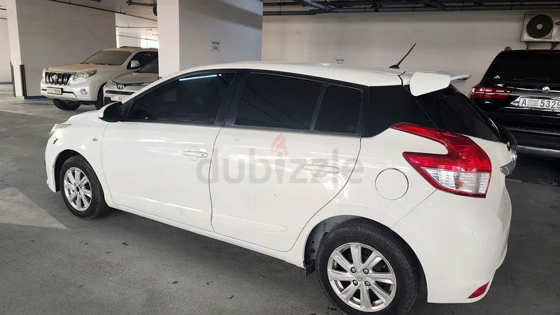 تويوتا ياريس 2015، 19,000 درهم إماراتي63401315576322112