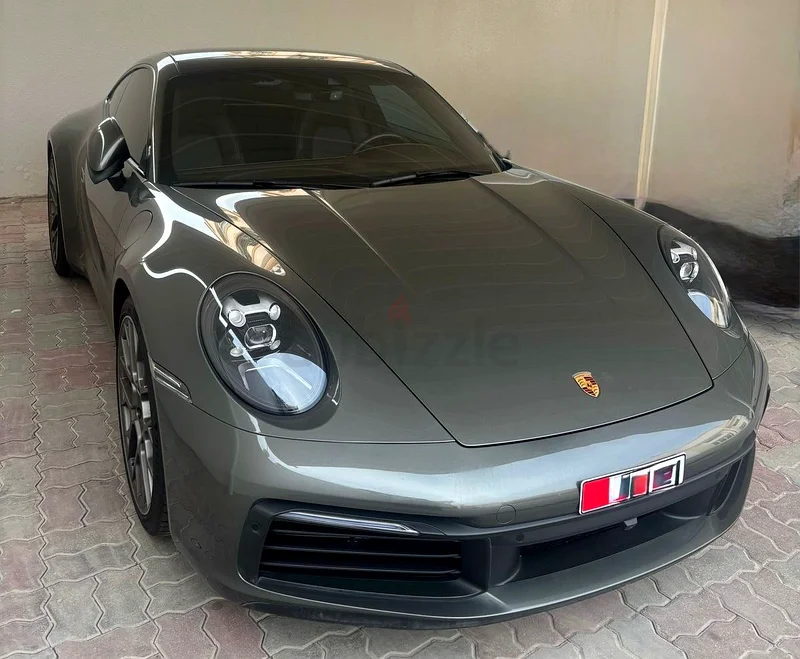 Porsche 911 Carrera 2024 | Aventurine Green Metallic | 5-Year Extended Warranty Service.63398650556034111