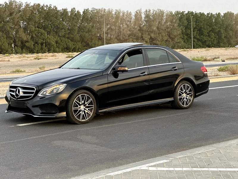 Mercedes E300 Panorama V6 GCC 2 keys مرسيدس خليجي بانوراما63399934975363112