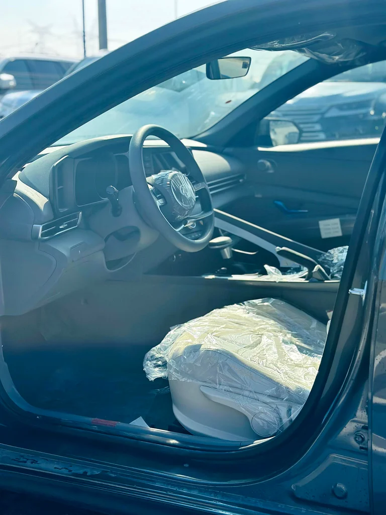 Hyundai Elantra63406913612930113