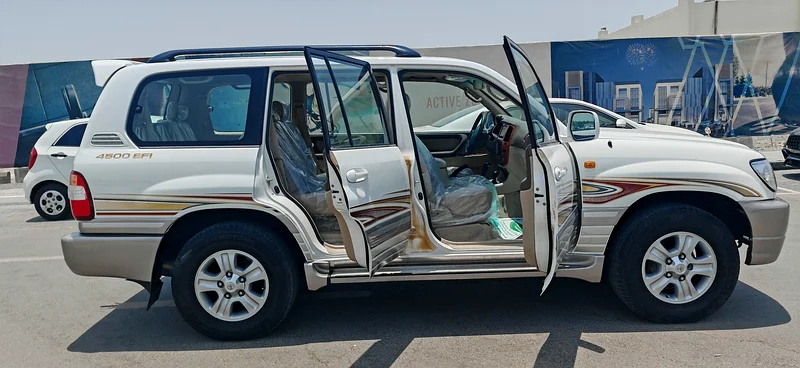 Toyota Land cruiser Model 200363399947679233112