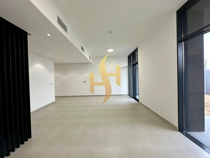 NEW BRAND-GOOD LOCATION-GOOD SIZE-ITS EQUIPPED WITH ALL THE KITCHEN EQUIPMENT63654745741057112