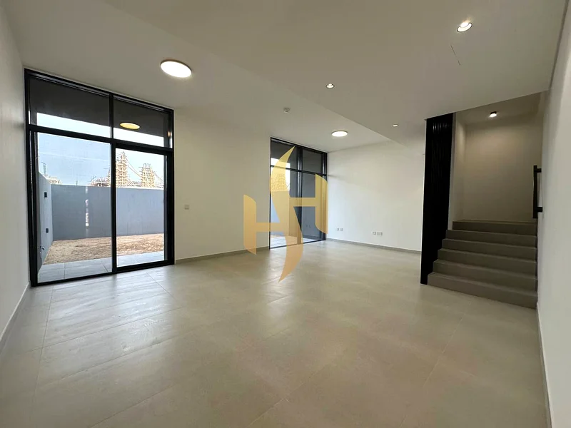 NEW BRAND-GOOD LOCATION-GOOD SIZE-ITS EQUIPPED WITH ALL THE KITCHEN EQUIPMENT63654745741057110