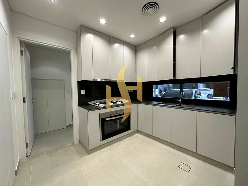 NEW BRAND-GOOD LOCATION-GOOD SIZE-ITS EQUIPPED WITH ALL THE KITCHEN EQUIPMENT63654745741057113