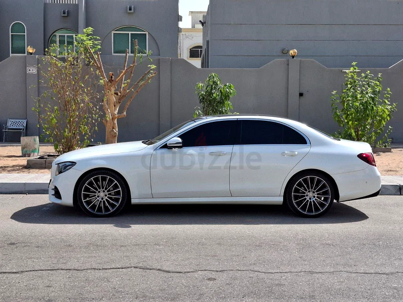 MERCEDES BENZ E 300 AMG LINE MODEL 201763403201587715113