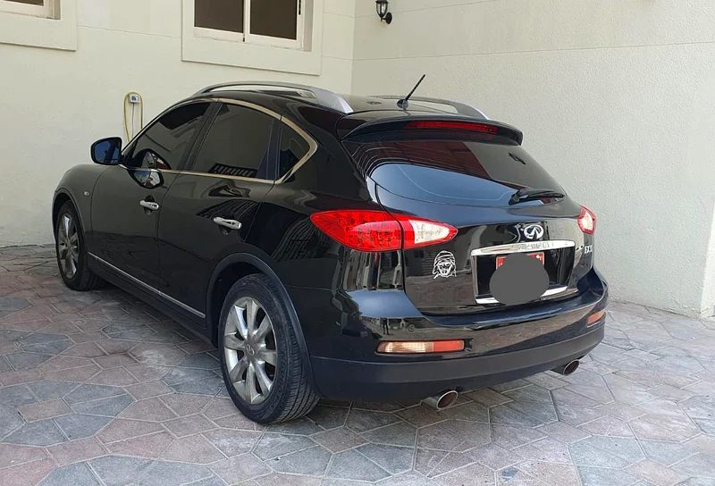 اشترِ واركب سيارة عائلية إنفيني EX35 2008 بمواصفات كاملة للبيع63398548654977113