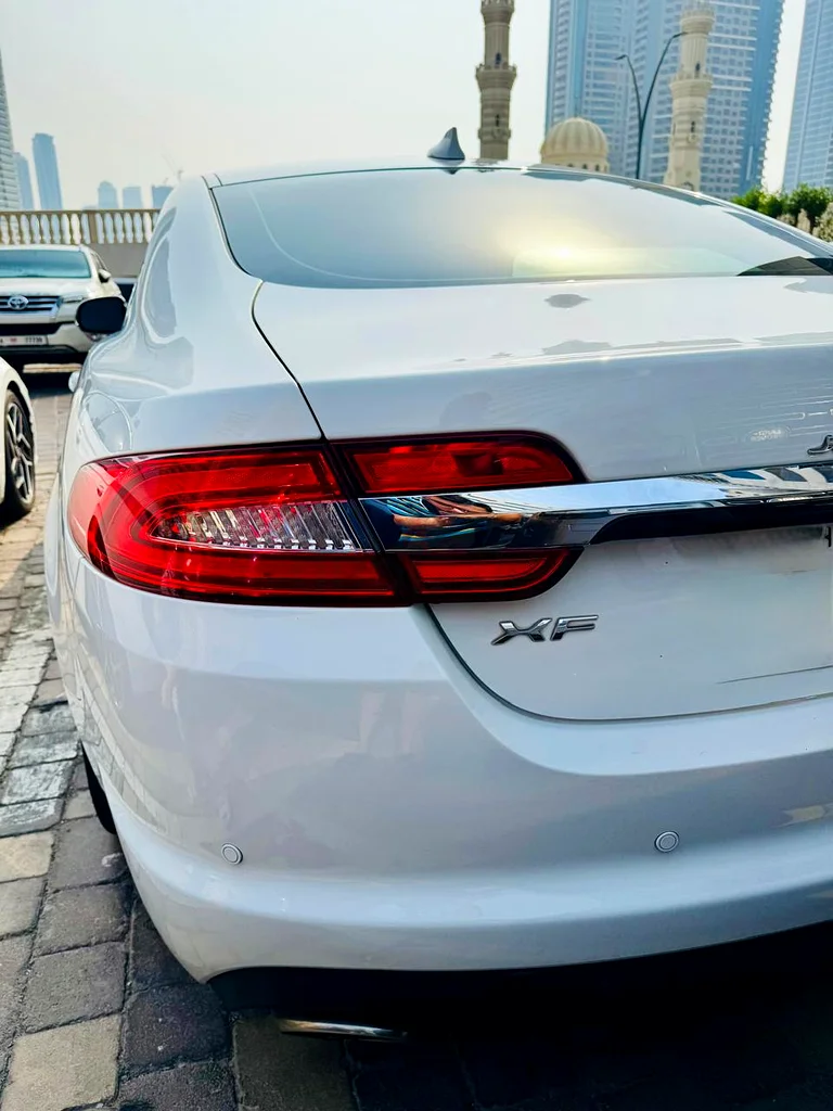 Jaguar XF 2015 White Luxury for Sale63398481982977113