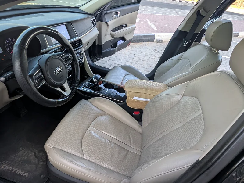 Kia Optima EX Premium (Full Panaromic Sunroof)63398622230403114