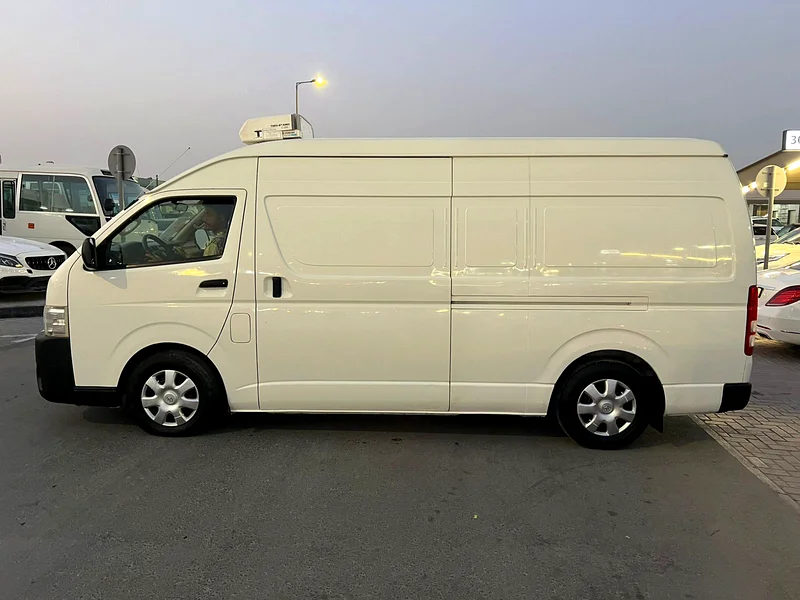 2015 Toyota Hiace Chiller High Roof63401316485250113