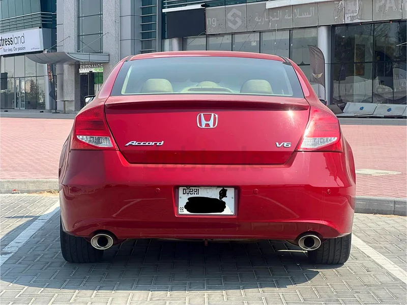 Sharjah63398538082817112