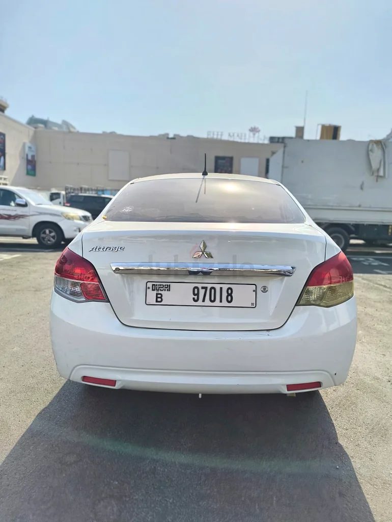 Mitsubishi Attrage model 202063398591950979113