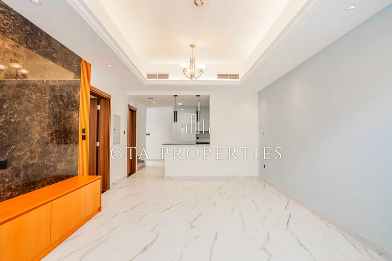 FULLY UPGRADED | EXTENDED | NEXT TO POOL | VACANT63991823257217111