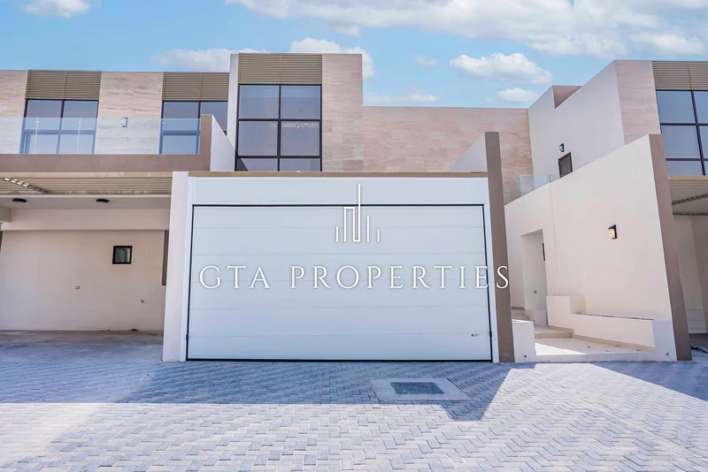 FULLY UPGRADED | EXTENDED | NEXT TO POOL | VACANT63991823257217112