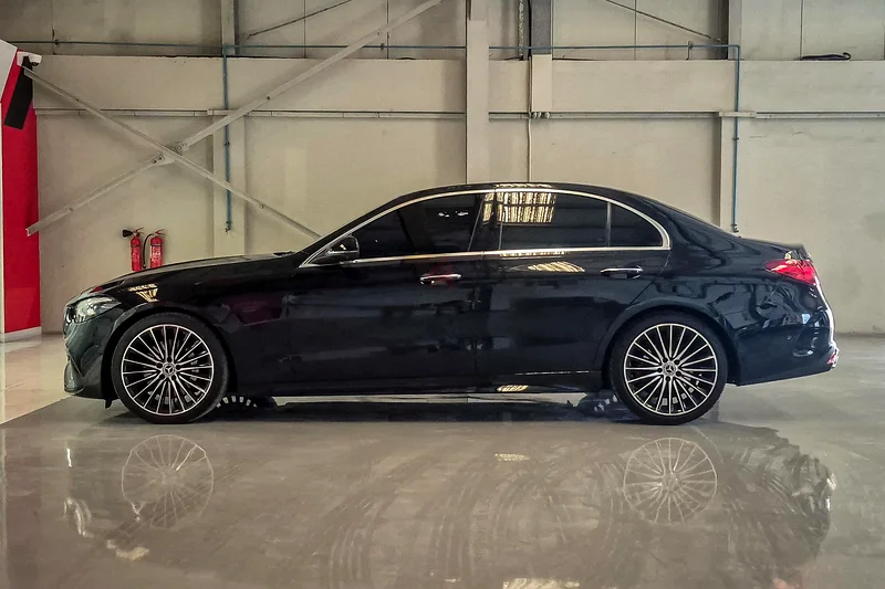 2735 درهم شهريًا | مرسيدس بنز C-Class C200 2023 | مواصفات دول مجلس التعاون الخليجي | رقم المرجع#34887463402410968833114