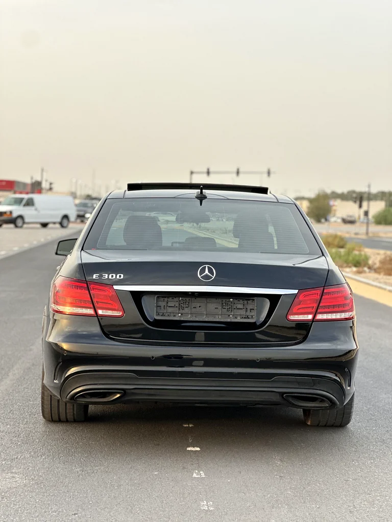 Mercedes E300 Panorama V6 GCC 2 keys مرسيدس خليجي بانوراما63399934975363114