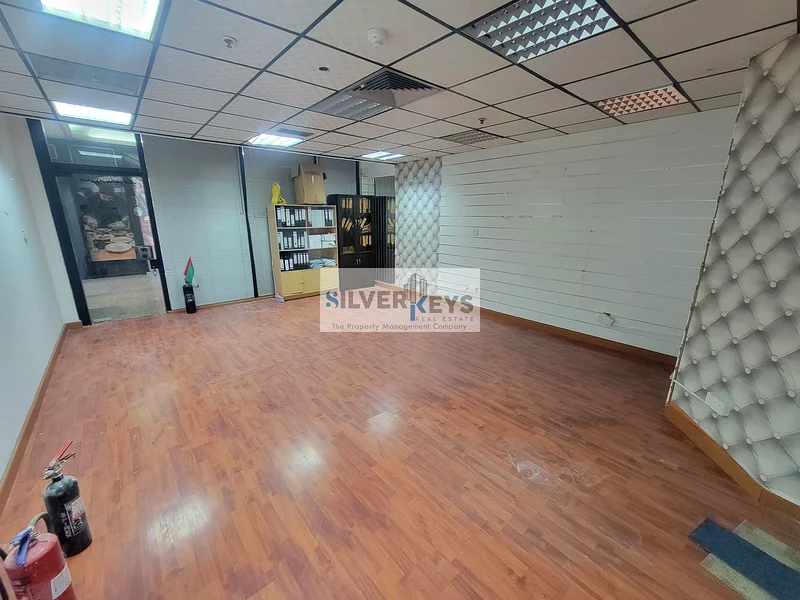 820 SQFT GROUND + MEZZANINE COMMERCIAL SPACE INSIDE BUILDING AVAILABLE FOR RENT64051469563522110