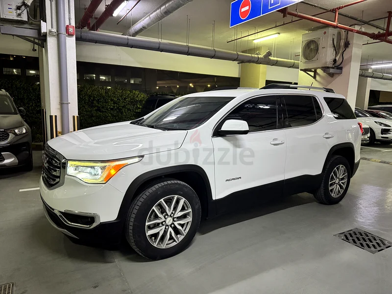 GMC Acadia 7 seaters GCC AWD 2017 SLE63398498912257111