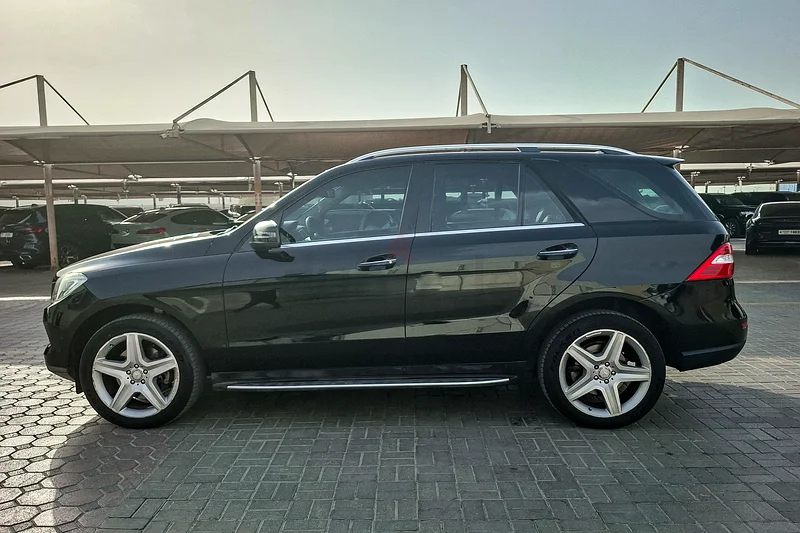 AED 1971/month | 2015 Mercedes-Benz M-Class ML 400 | GCC Specs | Ref#35607663399918618113114