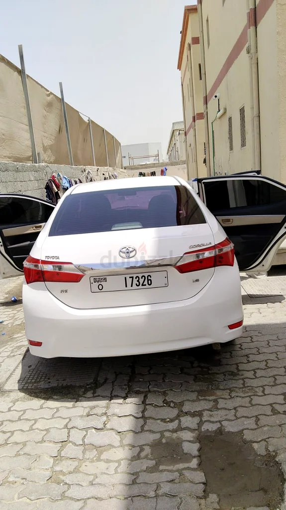 تويوتا كورولا 2014 للبيع63401304385539113